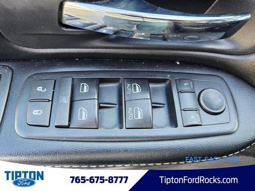 Brilliant Black Crystal Pearlcoat 2016 Dodge Grand Caravan AVP/SE