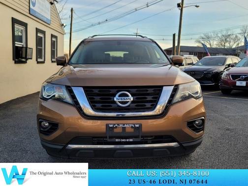 2017 Nissan Pathfinder Platinum