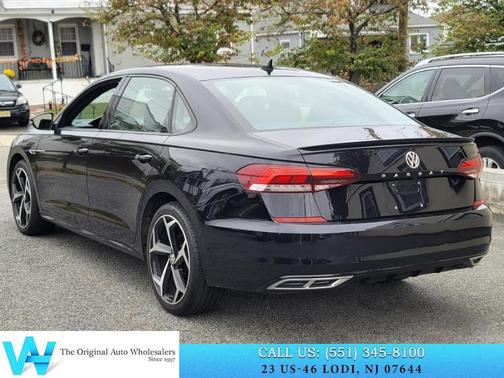2021 Volkswagen Passat 2.0T R-Line