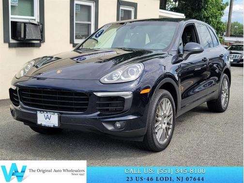 Moonlight Blue Metallic 2015 Porsche Cayenne Cayenne