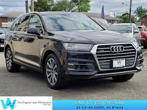 Orca Black Metallic 2018 Audi Q7 3.0T Premium Plus