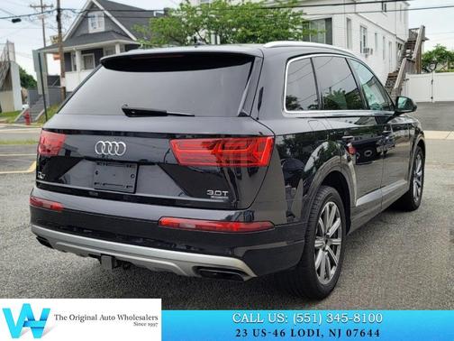 Orca Black Metallic 2018 Audi Q7 3.0T Premium Plus