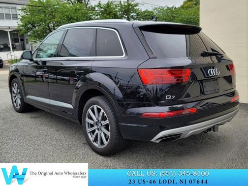 Orca Black Metallic 2018 Audi Q7 3.0T Premium Plus