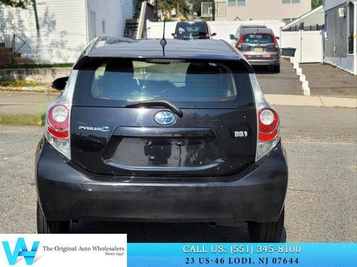 2013 Toyota Prius c Two