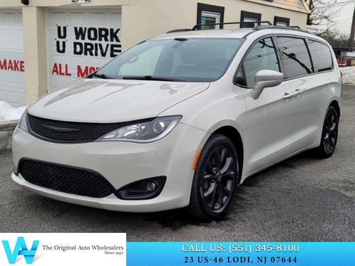 2019 Chrysler Pacifica Touring L