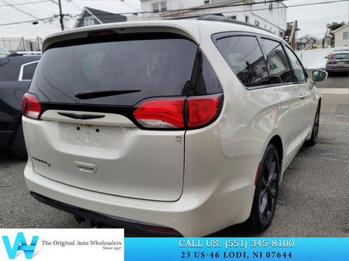 2019 Chrysler Pacifica Touring L