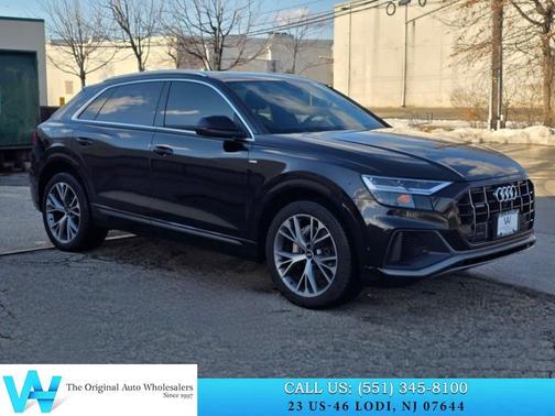 2021 Audi Q8 55 Premium Plus