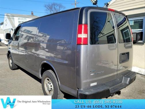2010 Chevrolet Express 2500 Work Van