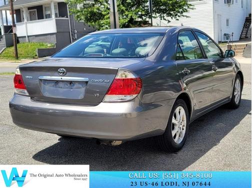 Phantom Gray Pearl 2005 Toyota Camry XLE V6