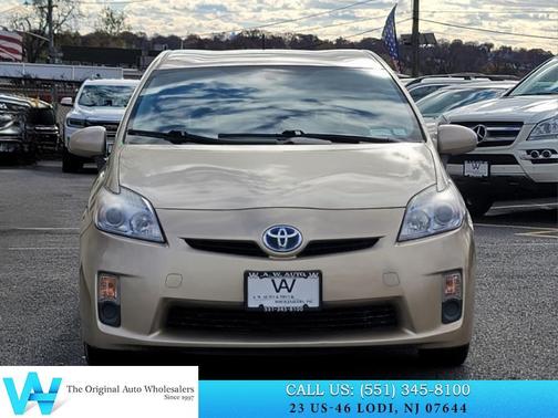 2010 Toyota Prius III