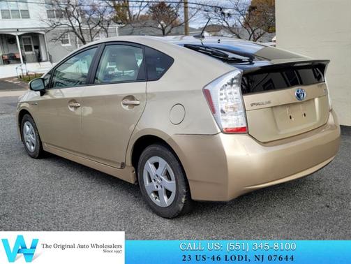 2010 Toyota Prius III