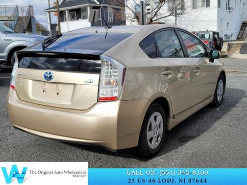 2010 Toyota Prius III