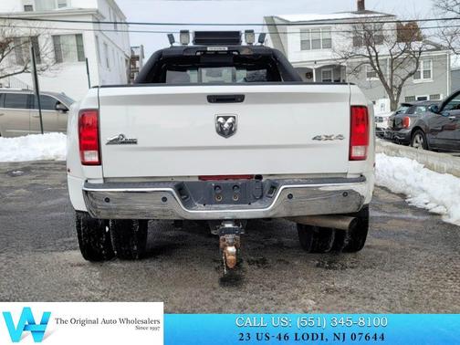 2017 RAM 3500 Big Horn Crew Cab 4x4 8' Box