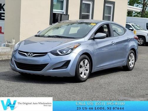2016 Hyundai ELANTRA SE