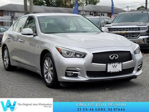 2015 INFINITI Q50 Premium