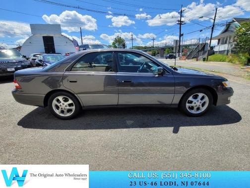 Graphite Gray Pearl 2000 Lexus ES 300 Base