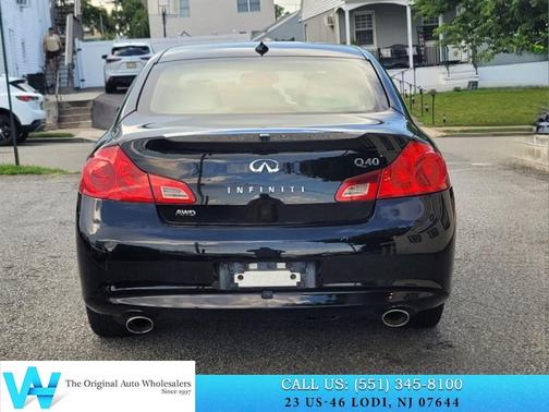 Black Obsidian 2015 INFINITI Q40 Base