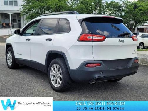 2016 Jeep Cherokee Sport