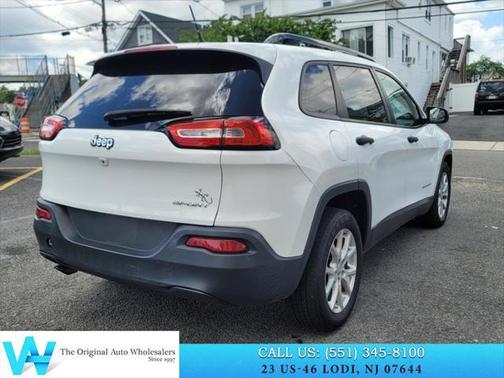 2016 Jeep Cherokee Sport
