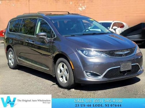 2017 Chrysler Pacifica Touring-L