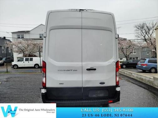 2022 Ford Transit-250 Base