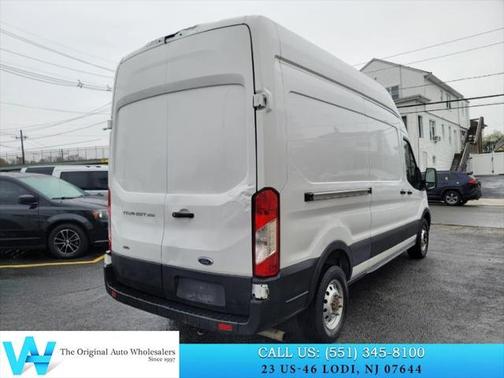 2022 Ford Transit-250 Base