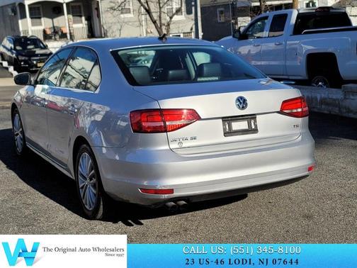 2015 Volkswagen Jetta Auto SE w/Connectivity/Navigation