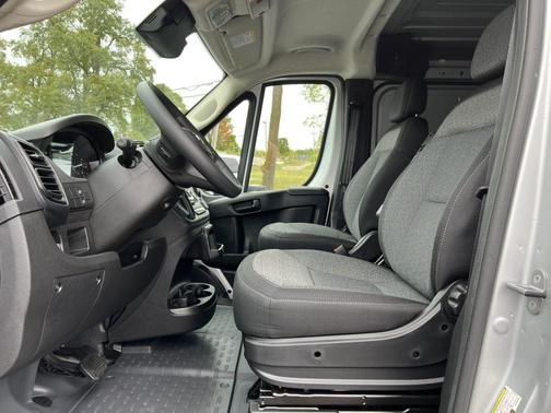 2026 RAM ProMaster 1500 Low Roof