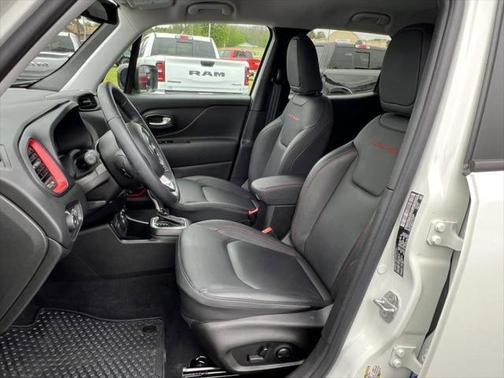 2023 Jeep Renegade Trailhawk