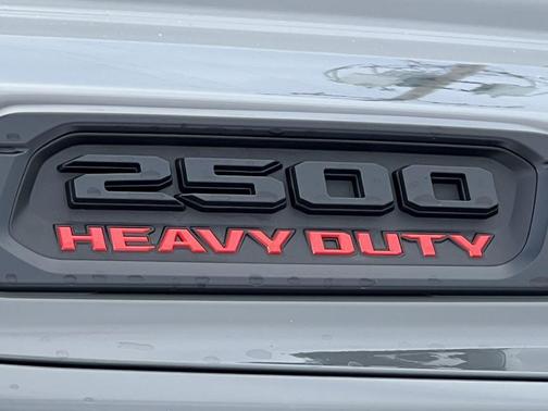 2026 RAM 2500 Tradesman Crew Cab 4x4 6'4' Box