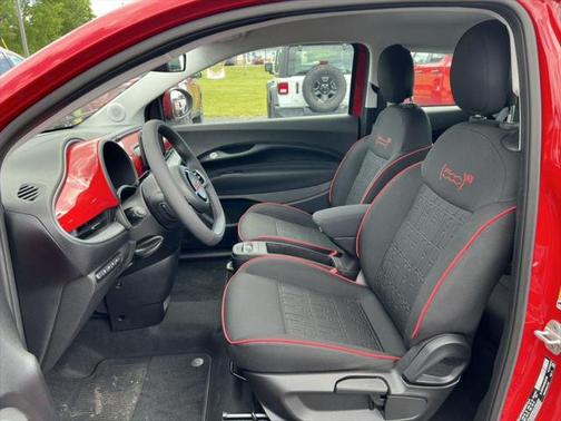 2024 FIAT 500e INSPI(RED) FWD