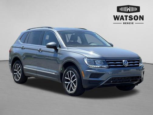 Platinum Gray Metallic 2021 Volkswagen Tiguan 2.0T SE 4MOTION