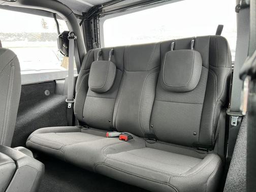 2021 Jeep Wrangler Sport