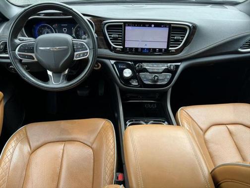 2022 Chrysler Pacifica L