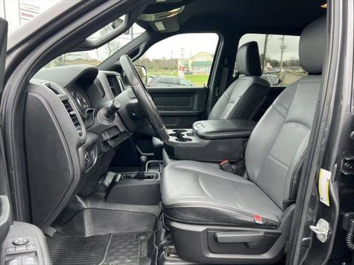 2022 RAM 2500 Tradesman Crew Cab 4x4 6'4' Box