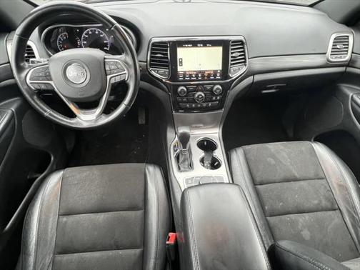 2022 Jeep Grand Cherokee Laredo