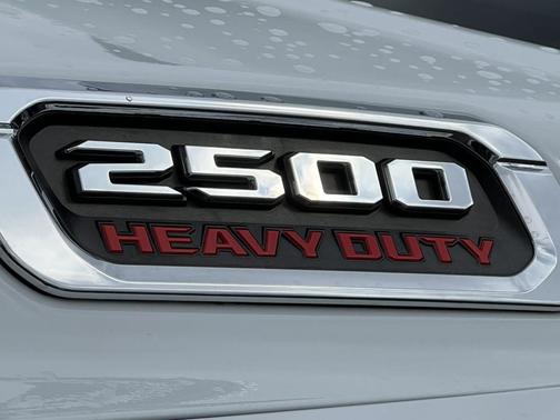 2022 RAM 2500 Big Horn Crew Cab 4x4 6'4' Box