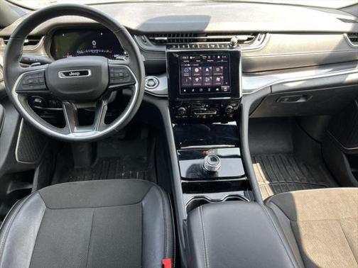 2022 Jeep Grand Cherokee L Altitude