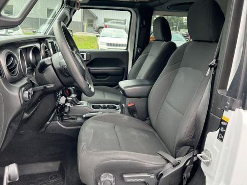 2022 Jeep Wrangler Sport