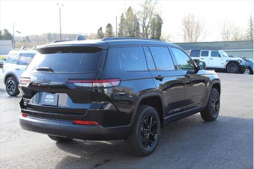 2024 Jeep Grand Cherokee L Altitude