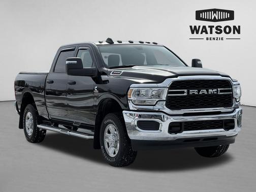 2024 RAM 3500 Tradesman Crew Cab 4x4 6'4' Box