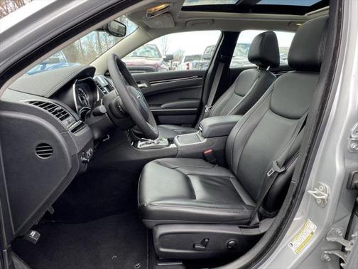 2023 Chrysler 300 Touring