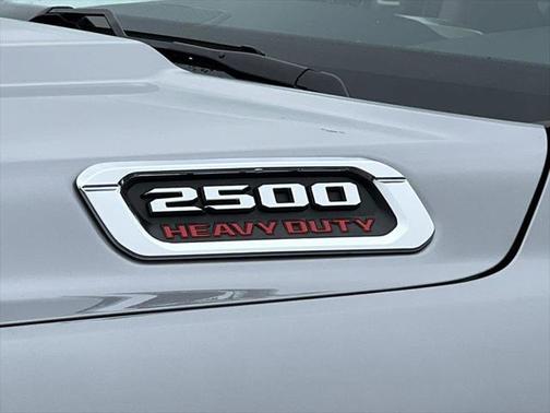 2022 RAM 2500 Laramie Crew Cab 4x4 6'4' Box