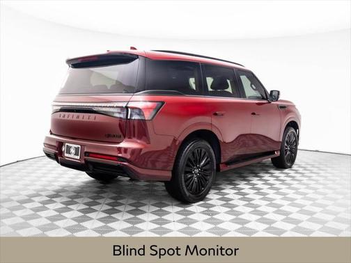 2025 INFINITI QX80 SENSORY AWD