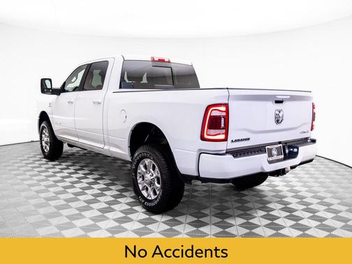 2024 RAM 2500 Laramie Crew Cab 4x4 6'4' Box
