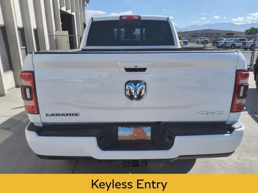 2024 RAM 2500 Laramie Crew Cab 4x4 6'4' Box