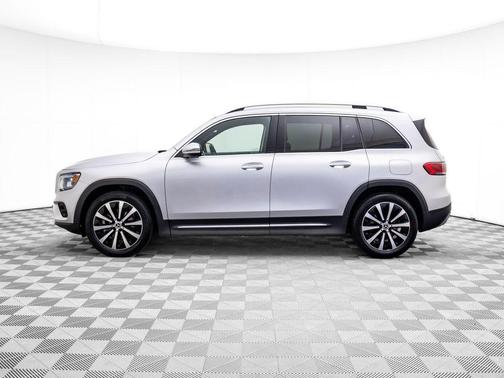 Iridium Silver Metallic 2022 Mercedes-Benz GLB 250 4MATIC