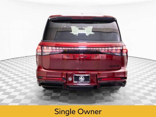 2025 INFINITI QX80 Luxe