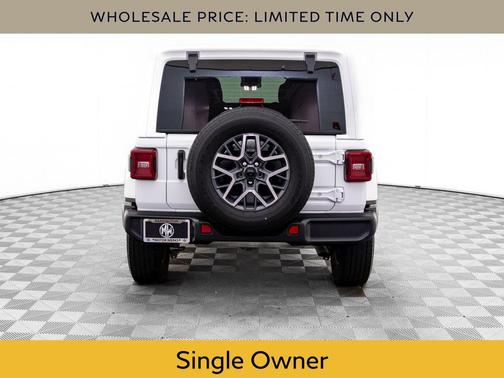 2024 Jeep Wrangler 4-Door Sahara 4x4