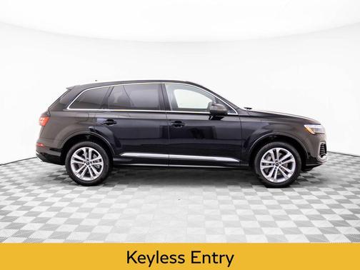 2025 Audi Q7 55 Prestige